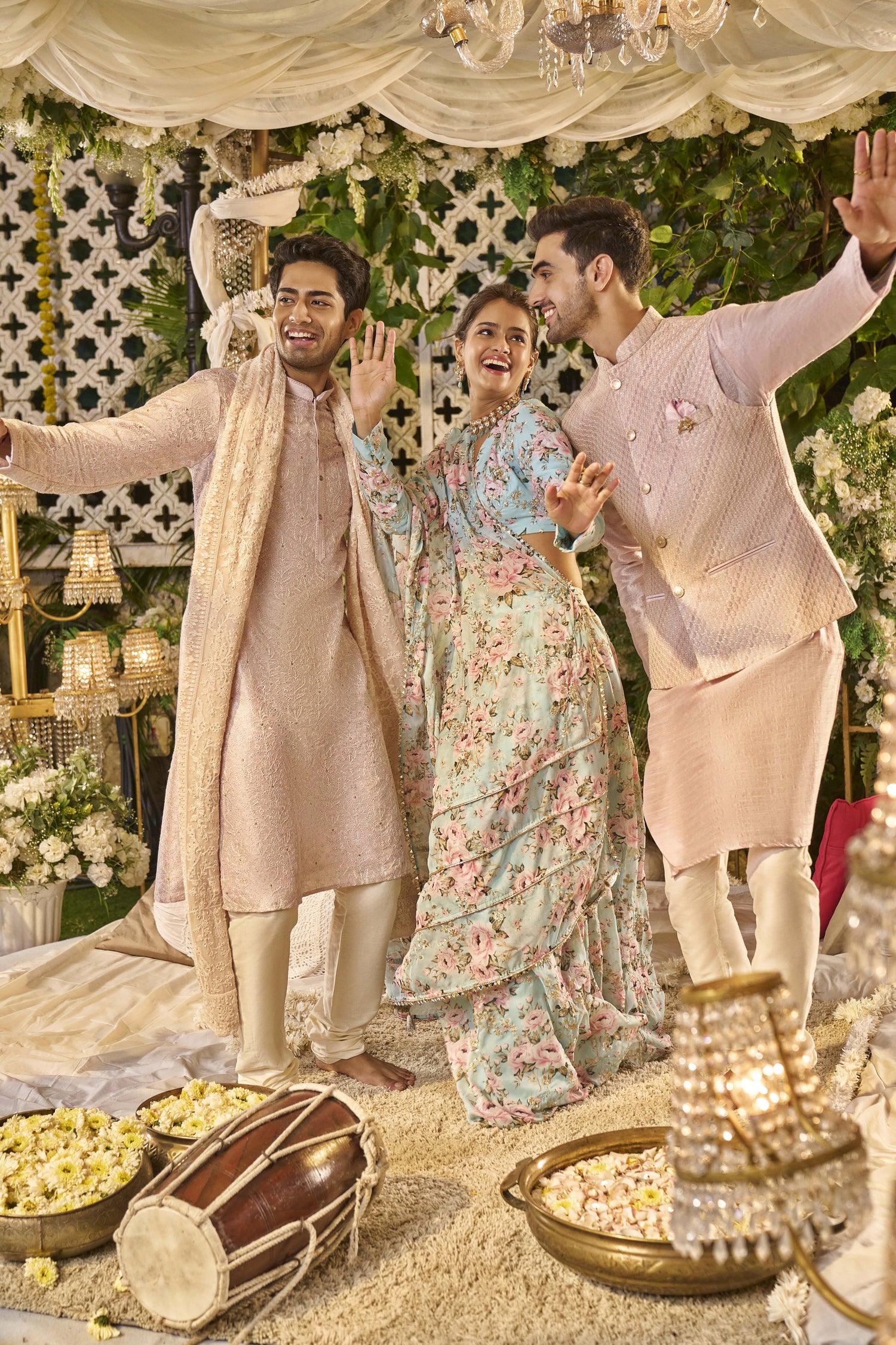 Wedding Wear for Men - Shaadi, Roka, Haldi, Mehendi & More | Ethnix by Raymond Wedding Wear for Men - Shaadi, Roka, Haldi, Mehendi & More | Ethnix by Raymond